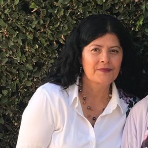 Meet your Posher, Amparo